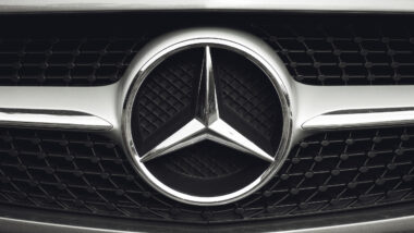 Mercedes-Benz logo